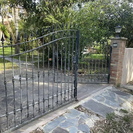 Villetta Colostrai Sul Mare *
